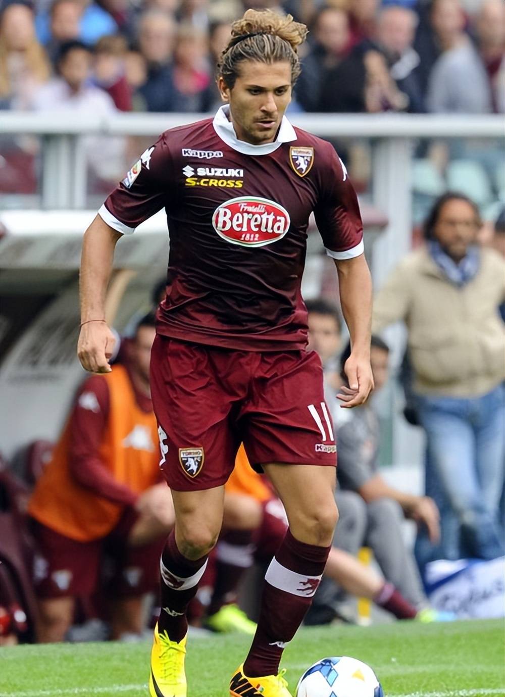 斯图加特迎意大利杯关键赛，国际比赛日伤情更新，压力陡增，轮换策略成焦点-九游体育